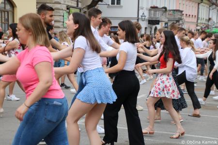 Po dveh letih Kamnik danes v znamenju maturantske četvorke (57)